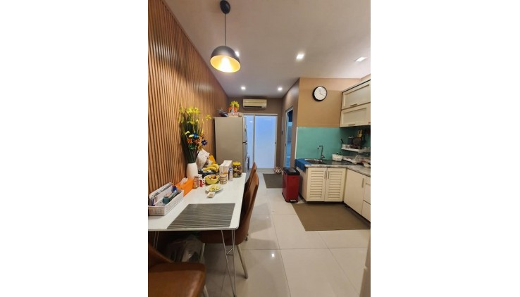 Nhà HXH hạ chào 1,5 tỷ, Nguyễn Trãi, Nguyễn Cư Trinh, Q1, 64m2, 2 tầng.